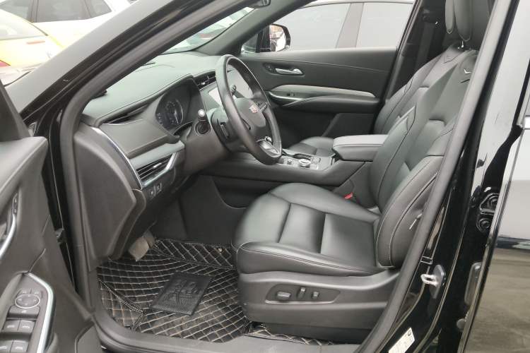 Used Cadillac XT4 2021 28T Two-Wheel Drive Luxury Version
