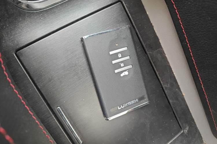 Used Luxgen Great 7 SUV 2013 Limited-Edition Sharp Edition 2.2T All-Wheel-Drive Prestige Model