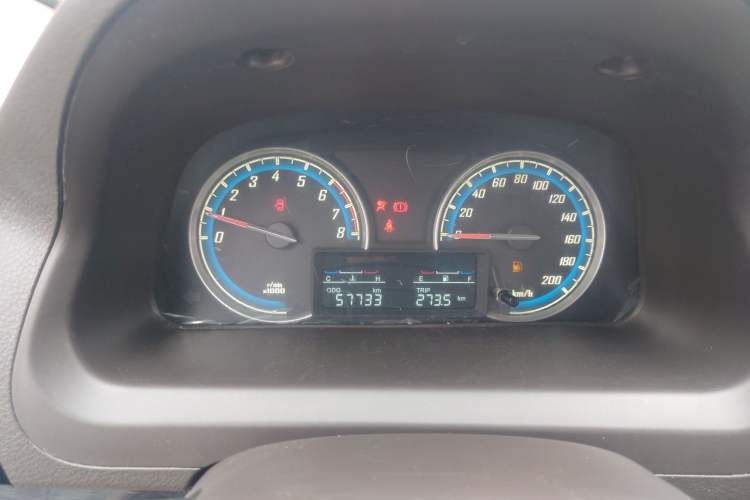 Used Baojun 730 2014 1.5L manual Comfort ESP version 7 seats
