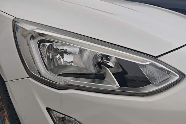 Used Ford Focus 2019 Sedan EcoBoost 180 Automatic Trend Edition