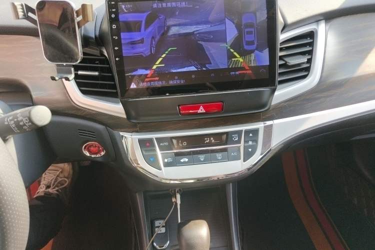 Used Honda Jade 2017 1.8L automatic Comfort version 6 seats