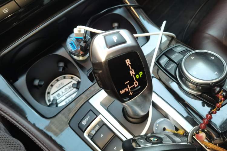 Used BMW 5 Series 2014 525Li Luxury Design Package
