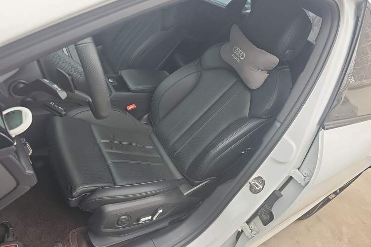 Used Audi A4L 2024 40 TFSI Luxury Dynamic Edition