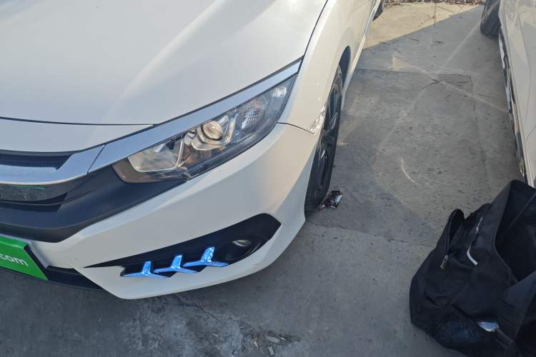 Used Honda Civic 2016 180TURBO CVT Comfort Version Left Front Headlight