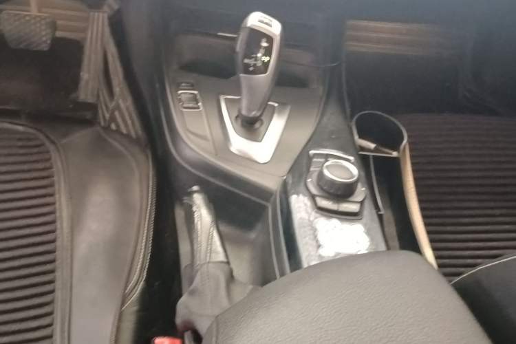 Used BMW 1 Series 2013 Revised 116i Urban Edition Gear Lever