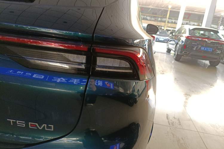 Used FORTHING T5 EVO 2021 1.5TD DCT Starry Edition
