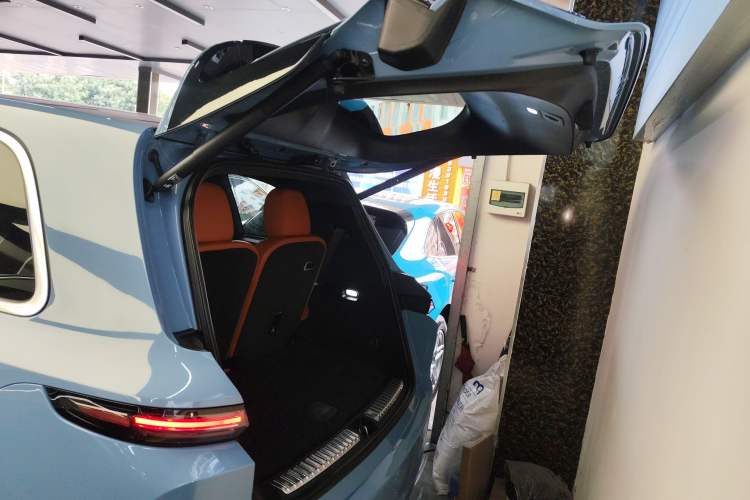 Used Li Auto L9 2022 Max model