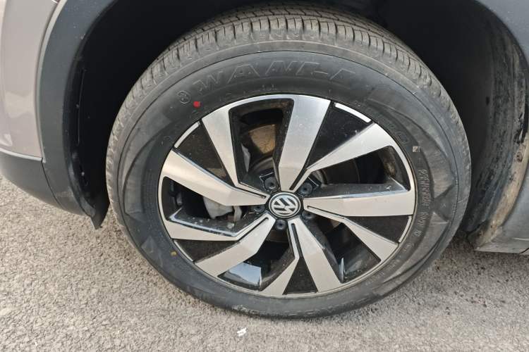 Used Volkswagen Tayron 2020 330TSI Two-Wheel Drive Luxury Smart Connectivity Version