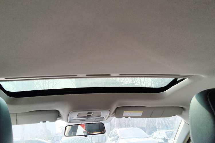 Used Roewe i6 2018 20T Automatic Internet ZhiZun Edition