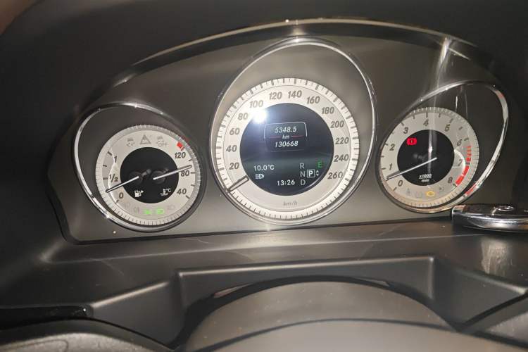 Used Mercedes-Benz GLK-Class 2013 Facelift GLK 300 4MATIC Luxury Edition