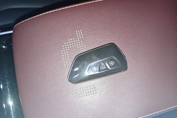 Used Volkswagen ID.6 X 2021 Pure Edition