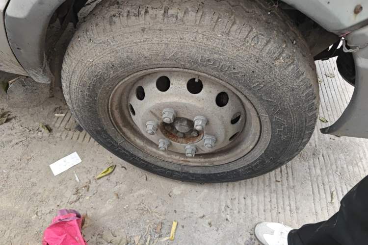 Used Iveco Daily  Right Front Wheel Hub