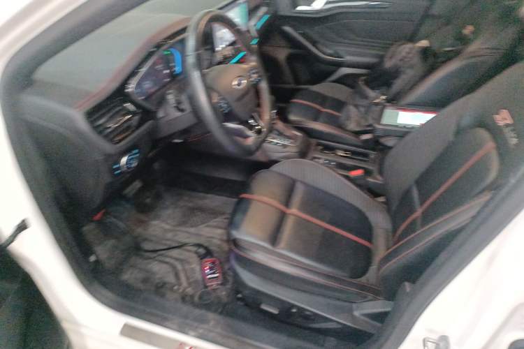 Used Ford Focus 2022 Hatchback EcoBoost 180 Automatic ST Line
