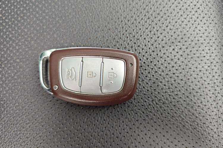 Used Hyundai ix25 2015 1.6L Automatic Two-Wheel Drive Smart GLS Trim