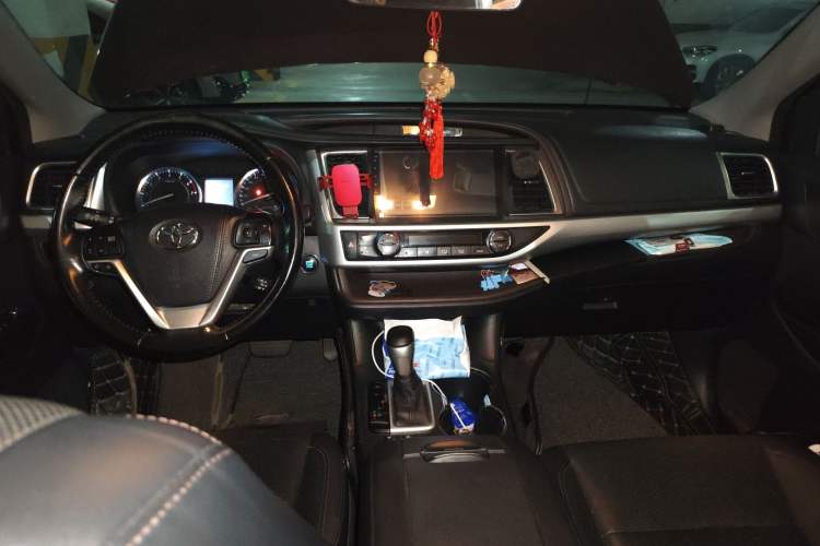 Used Toyota Highlander 2015 2.0T Four-Wheel Drive Luxury Edition 7-Seater