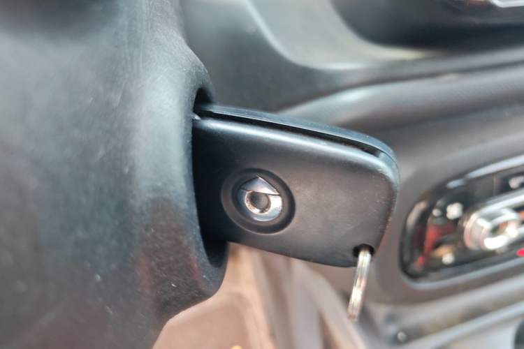 Used smart forfour 2016 1.0L 52 kW Dynamic Edition Vehicle Key