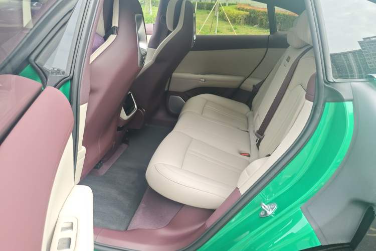 Used Xiaomi Auto YU7 2025 Ultra-Long Range Rear-Wheel Drive Version
