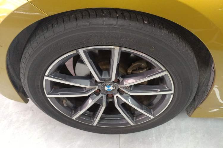 Used BMW 3 Series 2020 Restyled 325Li M Sport Package Exterior 4