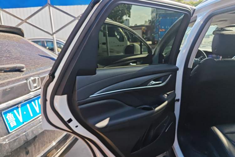 Used Buick Enclave 2020 28T Two-Wheel Drive Prestige Version