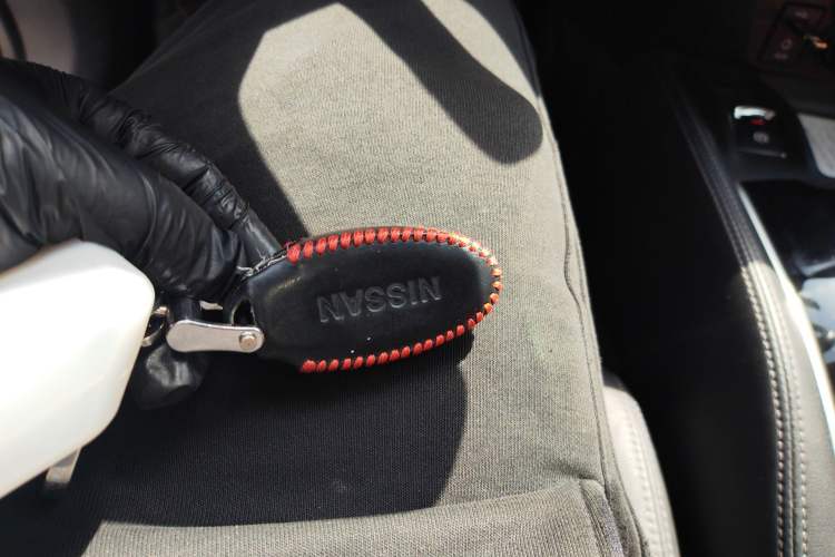 Used Nissan X-Trail 2017 2.5L CVT Luxury Edition 4WD Vehicle Key