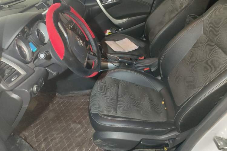 Used Buick GT 2013 XT 1.6L Automatic Fashion Edition