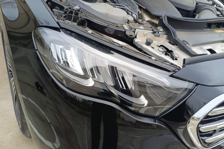 Used Mercedes-Benz E-Class 2024 E 260 L Right Front Headlight