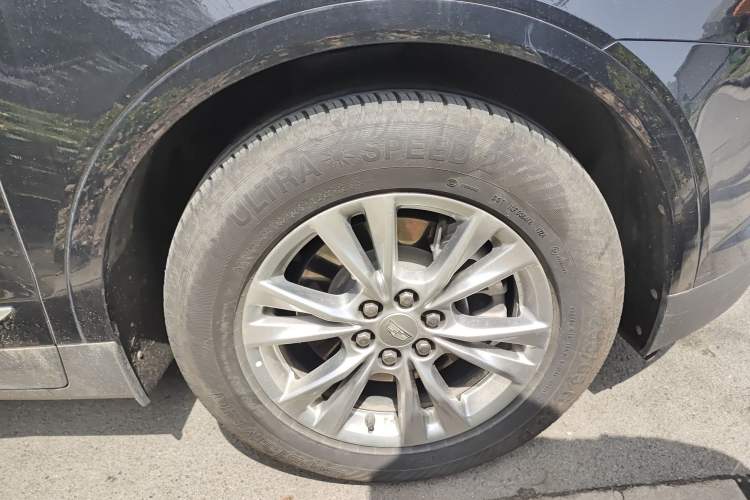 Used Cadillac XT5 2022 2.0T Two-Wheel Drive Luxury Version Exterior 4