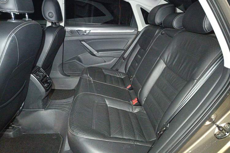 Used Volkswagen Passat 2016 330TSI DSG Prestige Edition Left Rear Seat