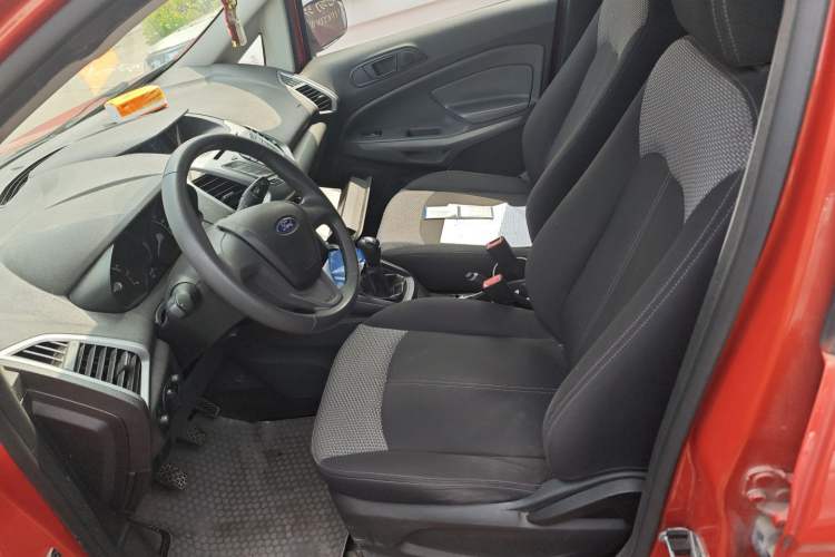 Used Ford EcoSport 2013 1.5L Manual Comfort Model