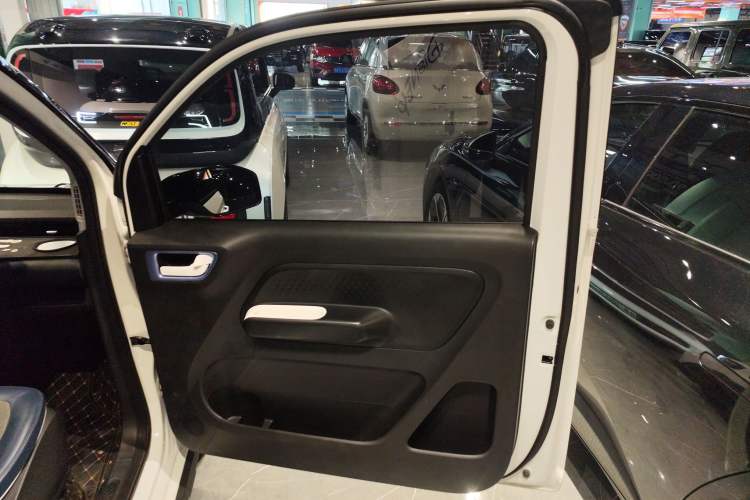 Used Wuling Hongguang MINIEV 2022 GAMEBOY 200km Gaming Edition with Lithium Iron Phosphate