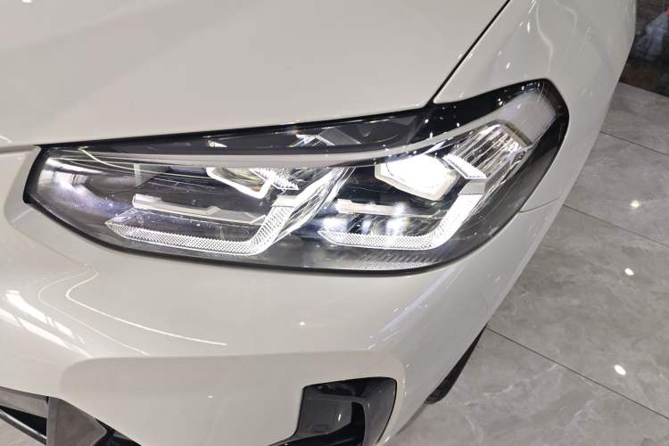 Used BMW X3 2023 Restyled xDrive30i Leading Edition M Night Sky Package Left Front Headlight