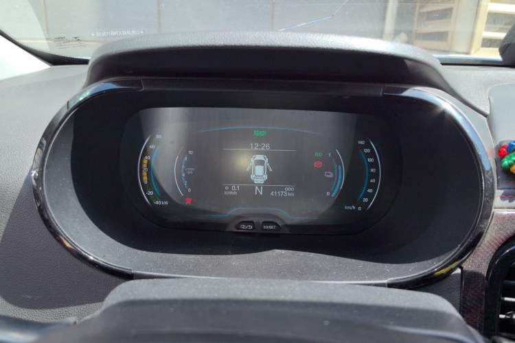 Used Chery Little Ant 2022 Sweet Pink Edition Half-Sugar Version 3-Cell Lithium 30kW 301km