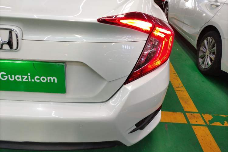 Used Honda Civic 2016 220TURBO CVT Luxury Edition Right Rear Taillight