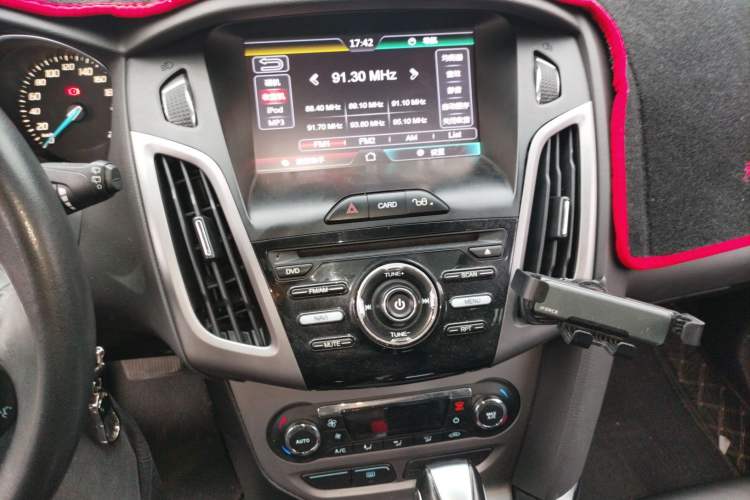 Used Ford Focus 2012 Hatchback 1.6L Automatic Fashion Edition
