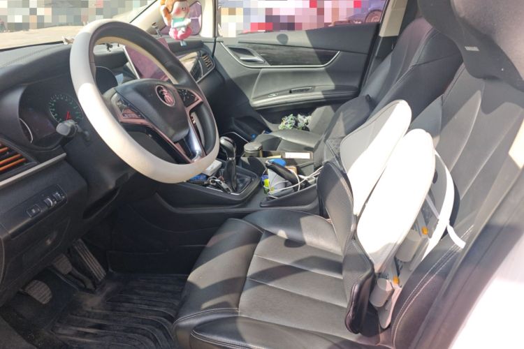 Used BYD Song MAX 2019 1.5T Manual Smart Connect Ruiyi Sunroof Model 6 Seats China VI Standard
