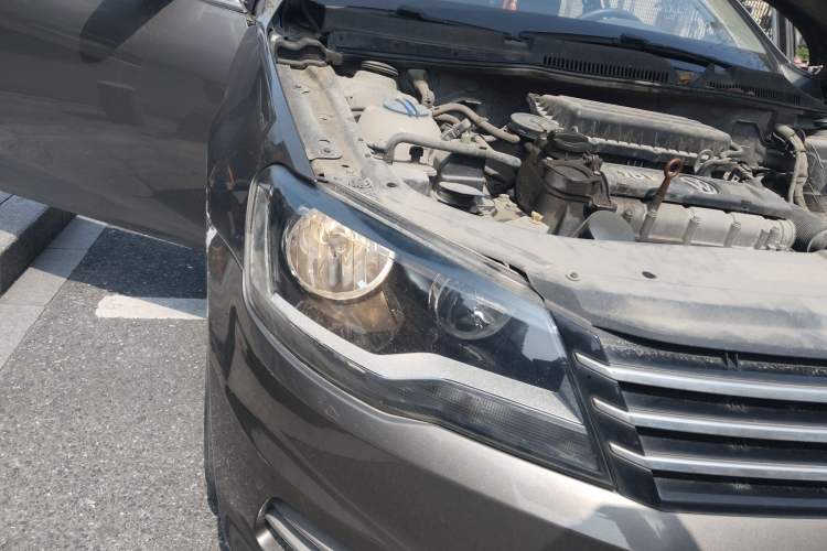 Used Volkswagen Bora 2013 1.6L Manual Fashion Edition
