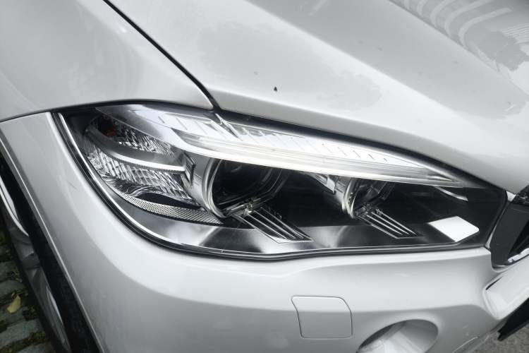 Used BMW X5 2017 xDrive28i
