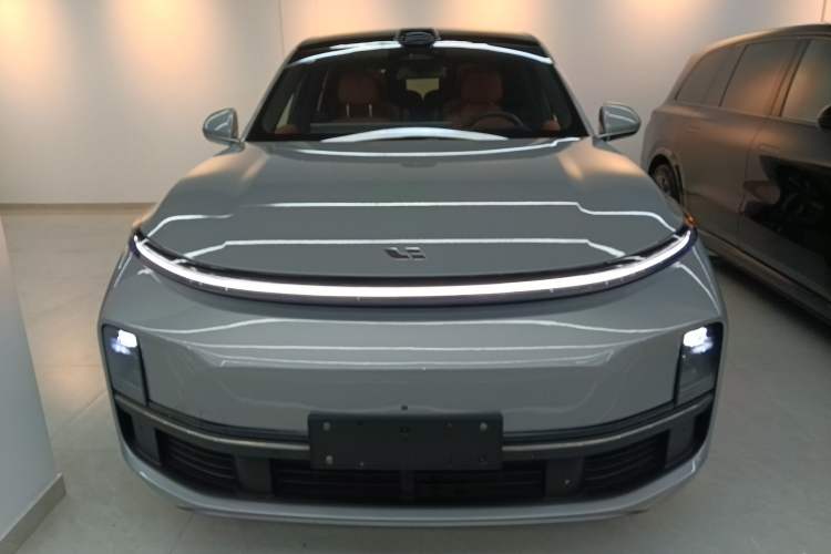 Used Li Auto L8 2023 Max model