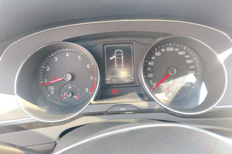 Used Volkswagen Magotan 2017 330TSI DSG Leading Model
