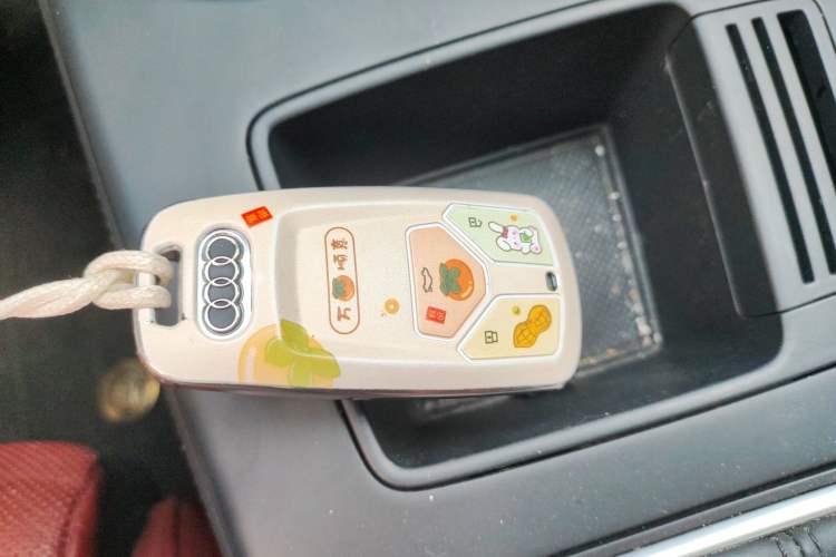 Used Audi A4L 2022 40 TFSI Luxury Dynamic Model Vehicle Key