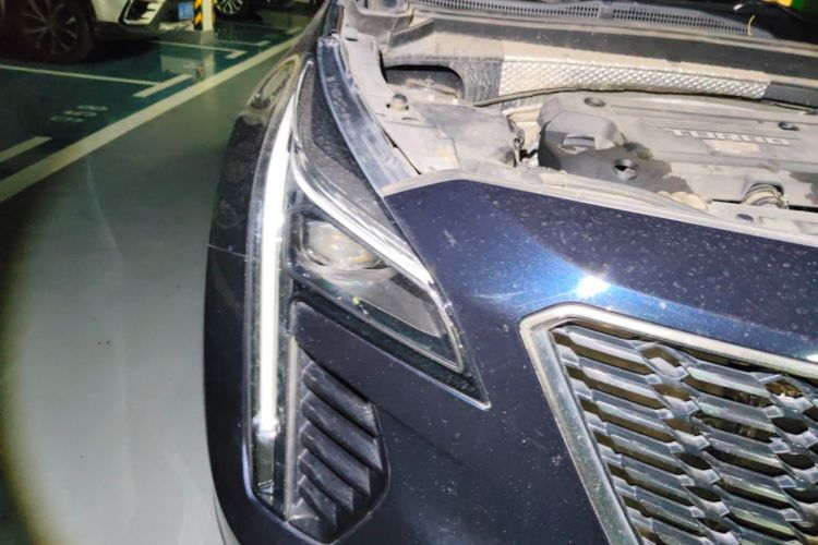 Used Cadillac XT4 2021 28T Two-Wheel Drive Leading Version
