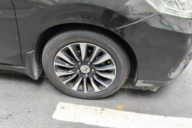 Used Honda Crider 2013 1.8L automatic luxury edition