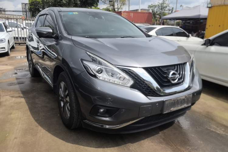 Used Nissan Murano 2015 2.5L XL NAVI Plus Two-Wheel Drive Smart Edition Front Right 45 Deg