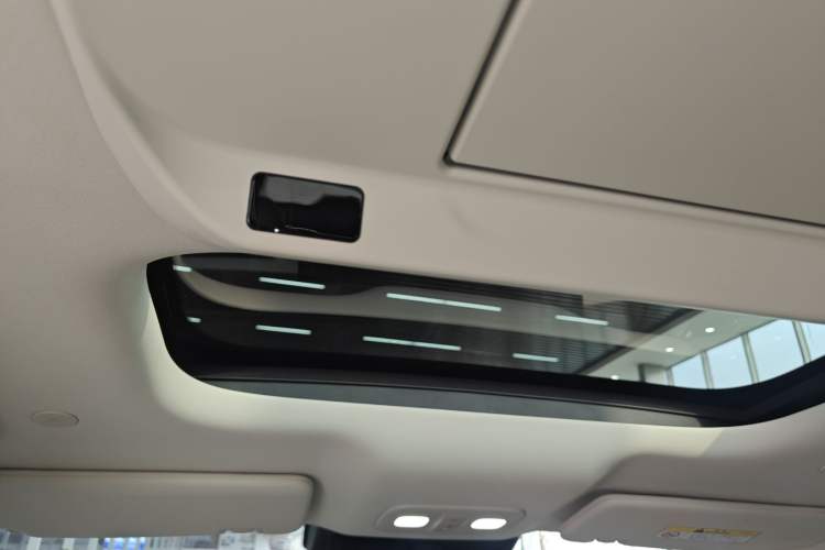 Used Wey Lanshan 2025 Four-Wheel Drive Max