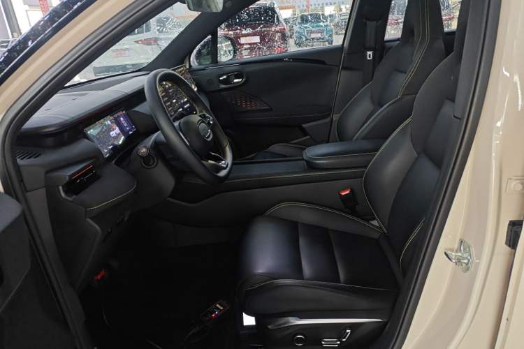 Used Lynk & Co 06 2025 Renew 1.5T Halo