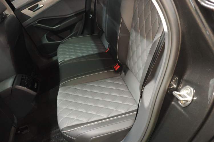Used Volkswagen Sagitar 2023 300TSI DSG Excellence Edition Left Rear Seat