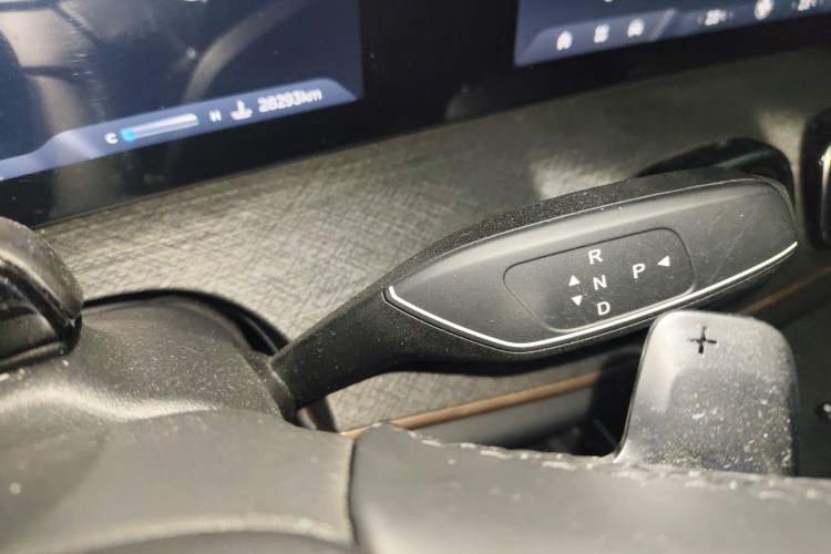 Used Chery Tiggo 9 2023 2.0T Dual-Clutch Two-Wheel Drive Luxury Edition 5 Seats