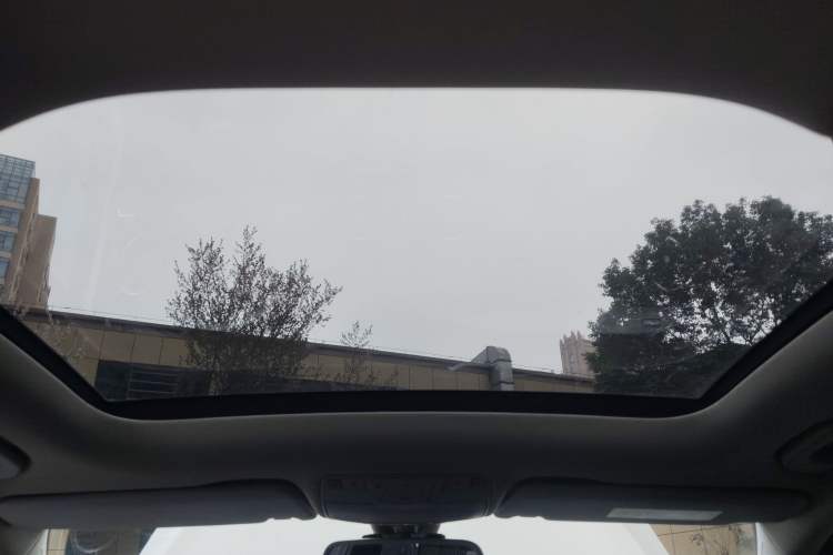 Used Mercedes-Benz C-Class 2016 C 200 L Sport Edition Headliner