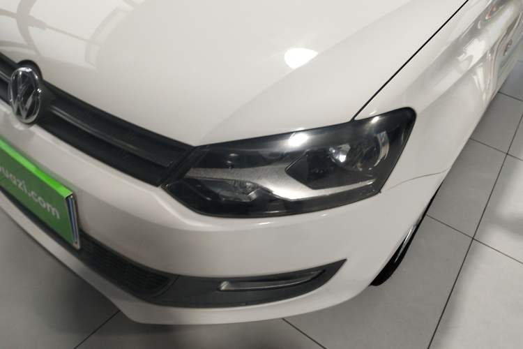 Used Volkswagen Polo 2013 1.4L Automatic Comfort Edition Left Front Headlight