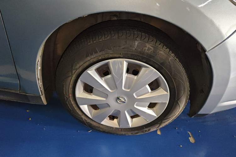 Used Nissan Tiida 2005 1.6GE AT
